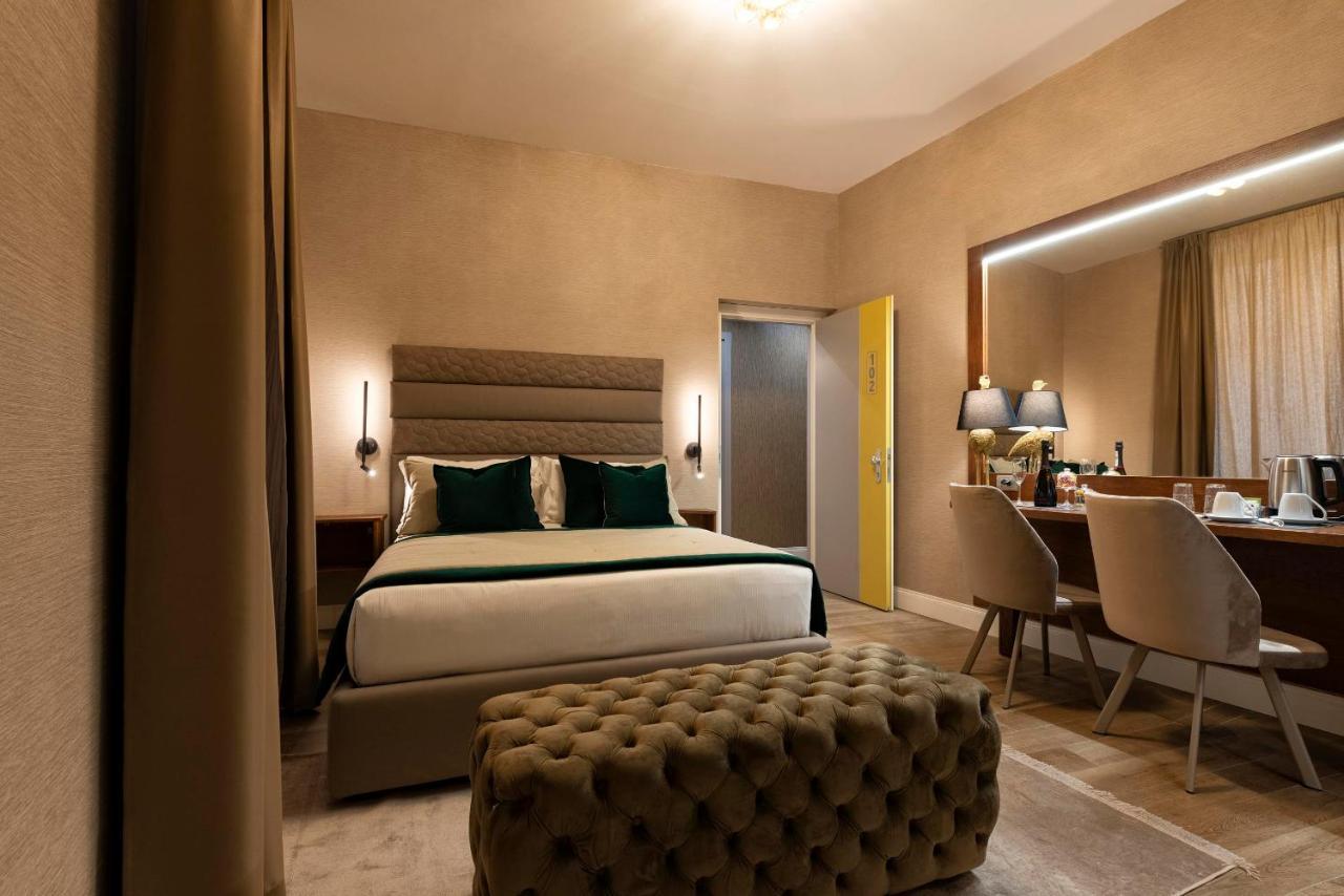Royal Corso Guest house 2*