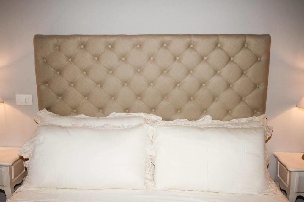 Royal Corso Guest house